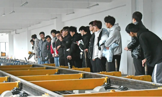 77521393.png image.png